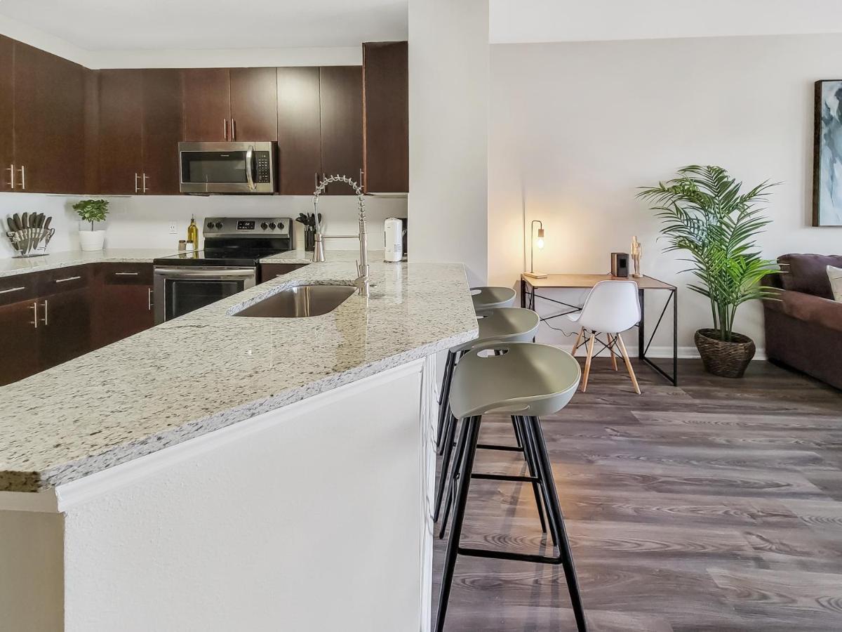 Getaway Apartment Near Beaches And Airport Tampa Buitenkant foto